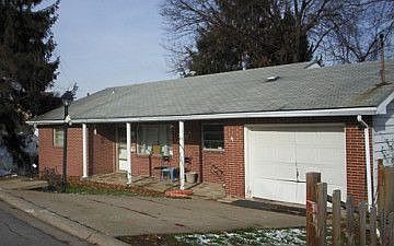 2nd image of 1165 Avalon Rd