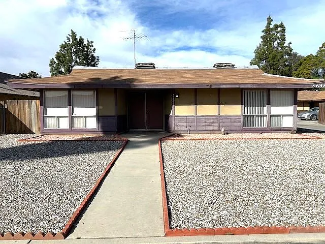 41820 Briarwood Ave