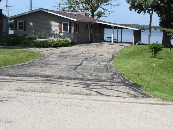 N8238 Stoney Point Rd, Beaver Dam, WI 53916