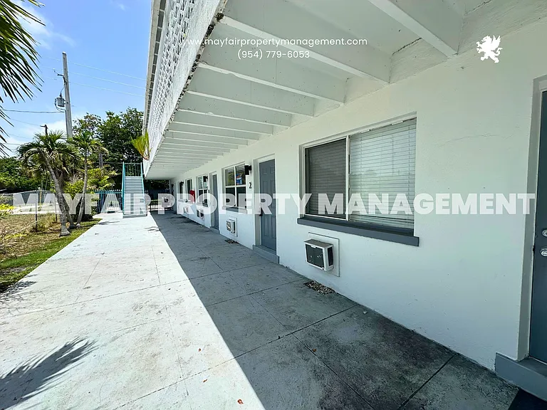 2915 Broadway #2 — Photo 9