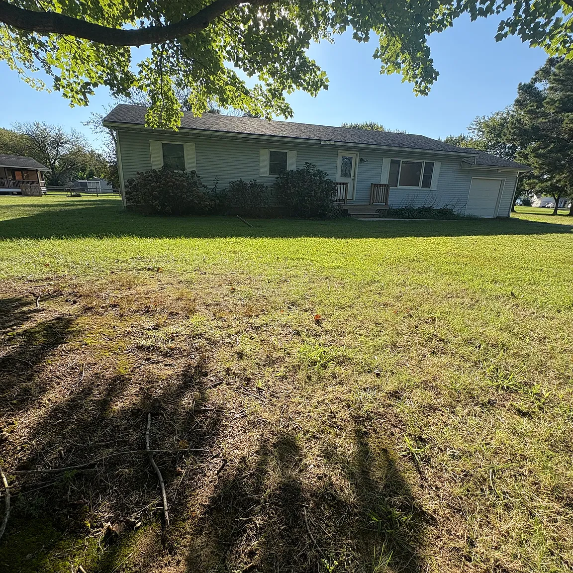125 Chesapeake Estates Dr photo 1