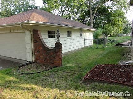 2nd image of 1711 NE 68th St