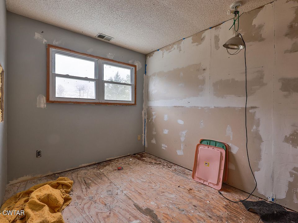 13th image of this home