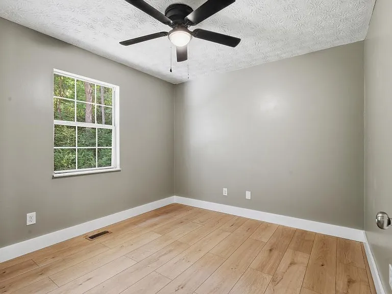 2222 Woods Smith Rd — Photo 17