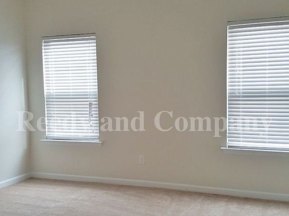5th image of 4264 Blake Cir