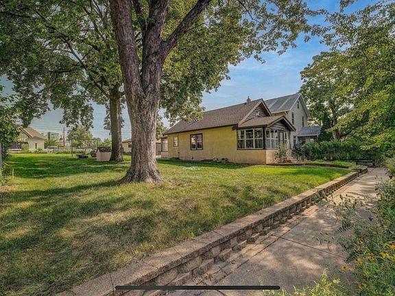 2nd image of 1815 Benson Ave