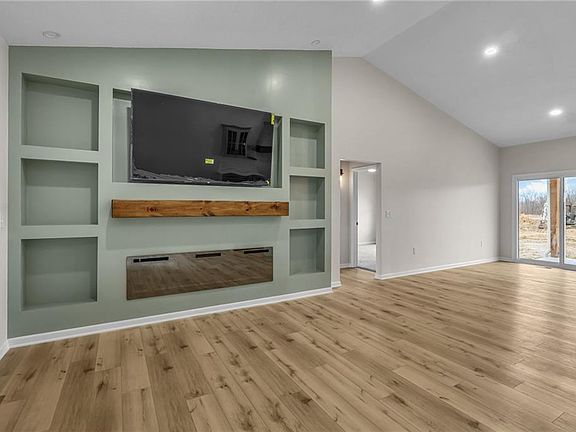 2nd image of 3717 Utah Rd