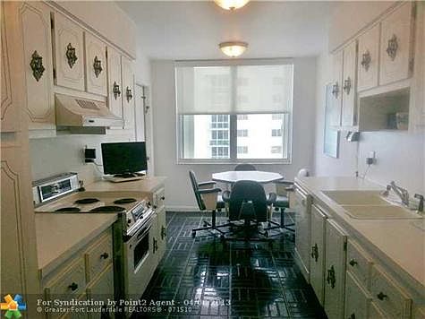 3rd image of 2751 S Ocean Dr #S1407