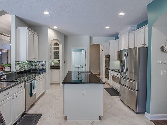 2nd image of 837 Home Grove Dr