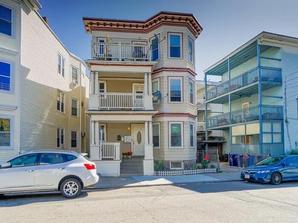 7 Treadway Rd #1, Dorchester, MA 02125