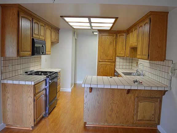 3rd image of 10354 El Prado Way