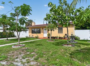 5826 CHURCHILL Court, West Palm Beach, FL 33405