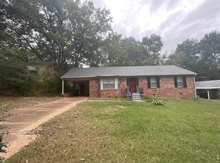 4152 Crain Rd, Memphis, TN 38128