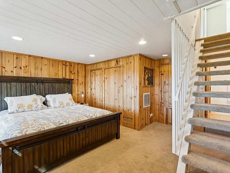 1171 N Grass Valley Rd — Photo 13