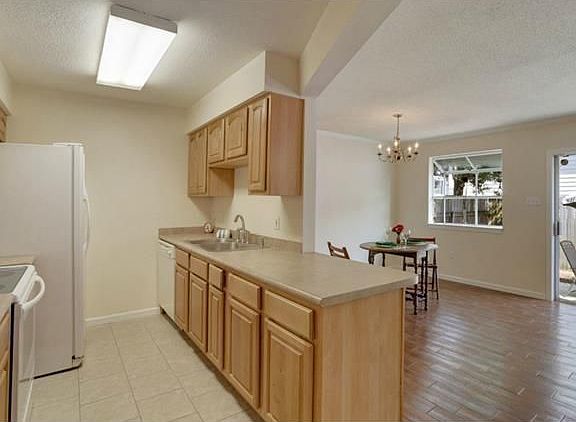 5th image of 705 Old Metairie Dr