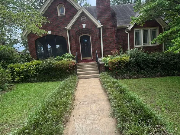 9 E Walnut St, Sylacauga, AL 35150