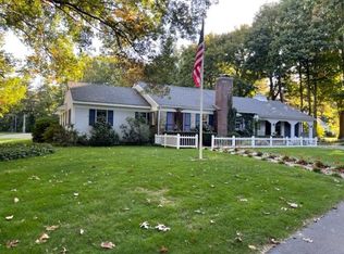 20 Rolfes Ln, Newbury, MA 01951