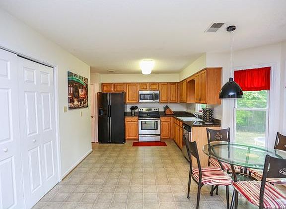 5th image of 4602 Jacobs Glenn Dr