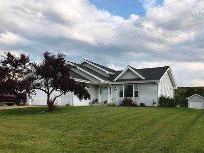 5265 W Allerton Ave, Greenfield, WI, 53220
