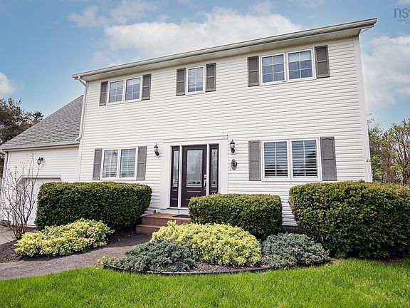 2nd image of 8 Penny Ln