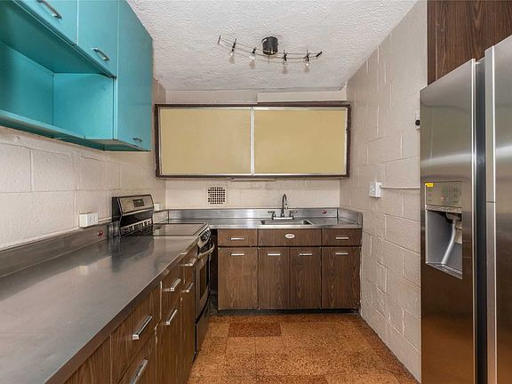 5th image of 724 166th St APT 7A