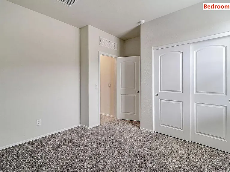 1122 E Viola Ct — Photo 5