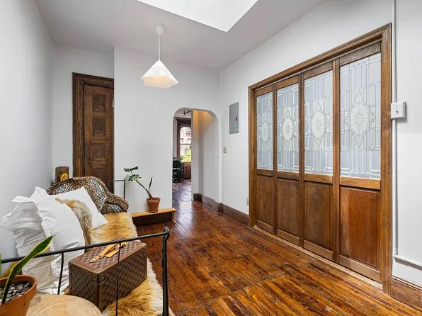 549 West 187th Street image 19 of 31