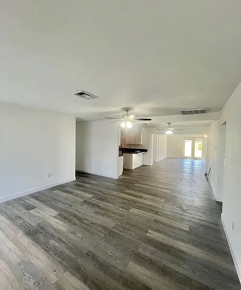 705 E Virginia Ave — Photo 9