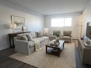 9560 163rd St NW #102A, Edmonton, AB T5P3M7