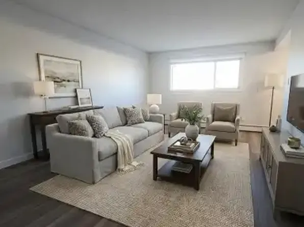 9560 163rd St NW #102A, Edmonton, AB T5P 3M7