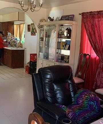 4th image of 3021 Cypress Ave