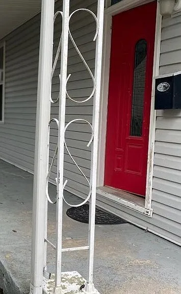 Private Entrance