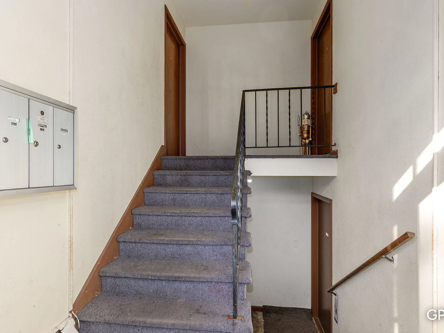 2 bed, 800 sqft, $1,395 — Photo 3