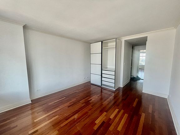 5th image of 160 W 66th St APT 24J