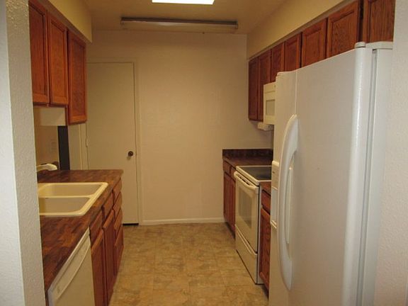 4th image of 137 Calle Pueblo Pinado NW #137