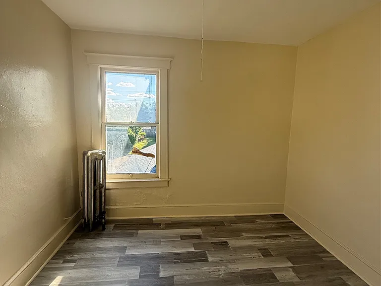64 Louisa St #1 — Photo 10