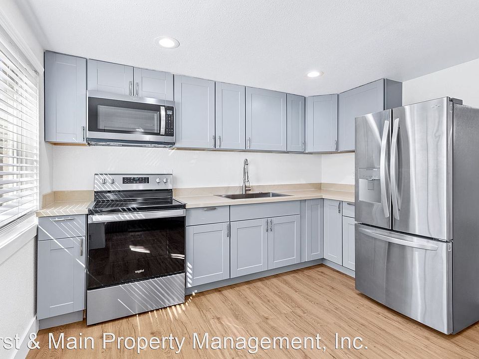 1st image of 1145 Oak Ave