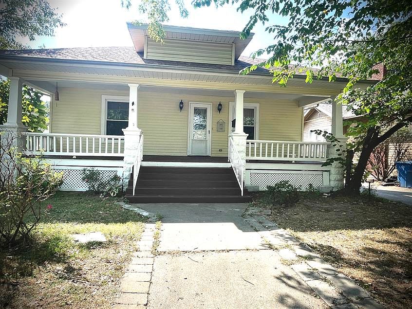 1st image of 612 S Virginia Ave