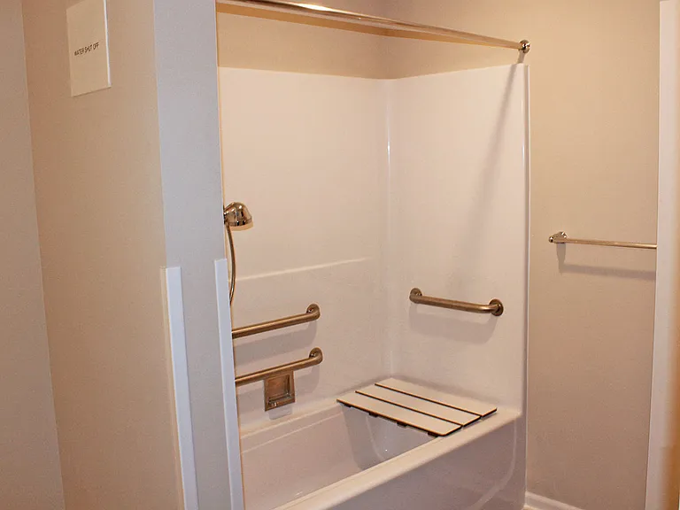Floor plan 2 bathroom