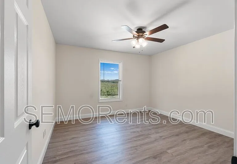 42 Point Dr #101 — Photo 4