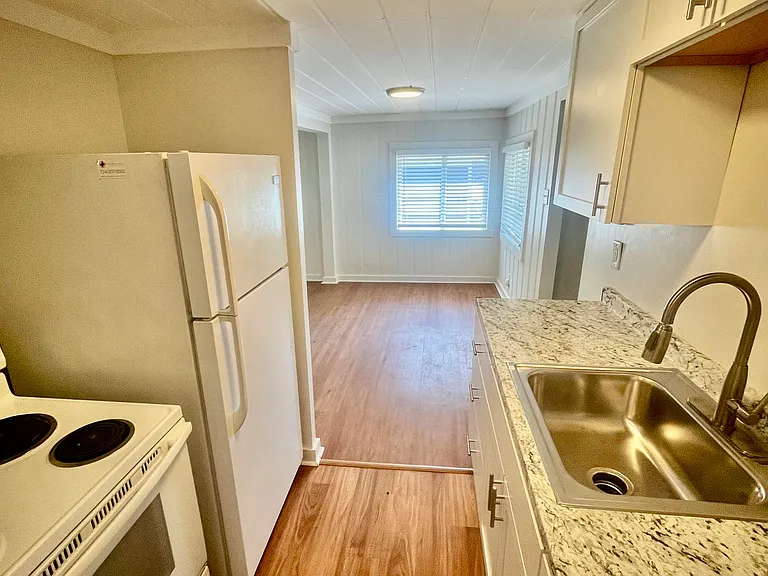 11289 E Shore Dr — Photo 7