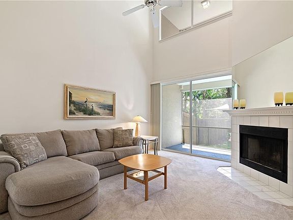 4th image of 412 Date Palm Ct NE