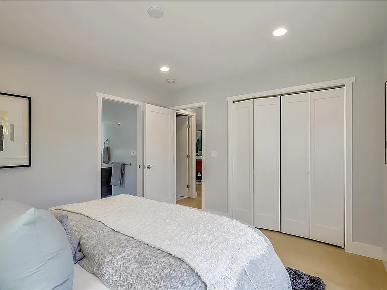 914 Everett Ave — Photo 20
