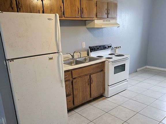 3rd image of 505 Oak St #F