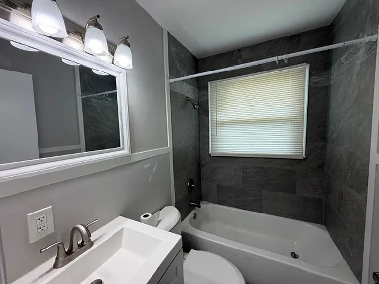 308 Lanark Rd — Photo 10