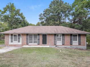 635 Roxbury Dr, Riverdale, GA 30274