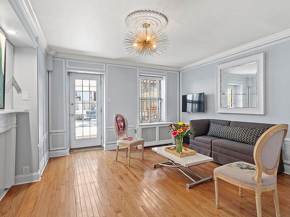 3rd image of 74 W 131st St #1