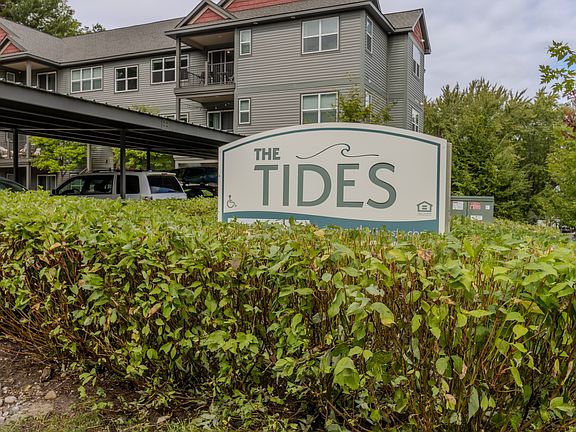 2nd image of 1510 Veterans Dr Unit 8
