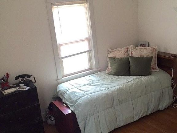 5th image of 216 Burchell Ave #2