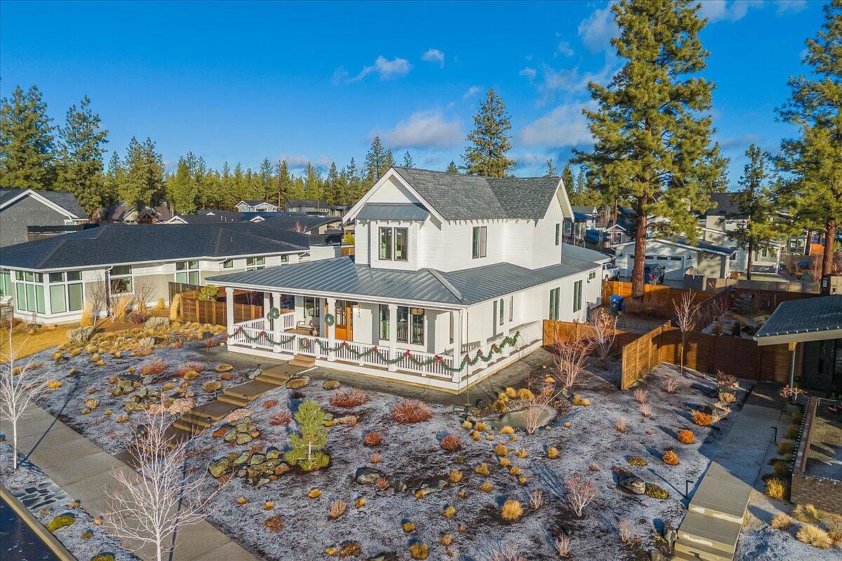 1152 NW Skyline Ranch Rd, Bend, OR 97703 | Zillow
